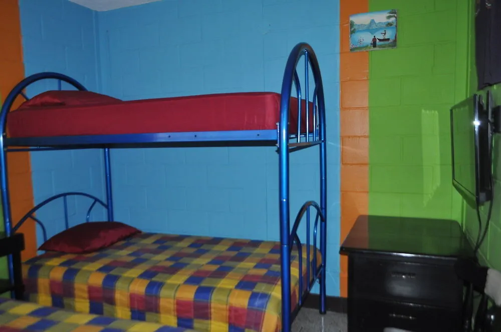 فندق Hostal Guatefriends جواتيمالا