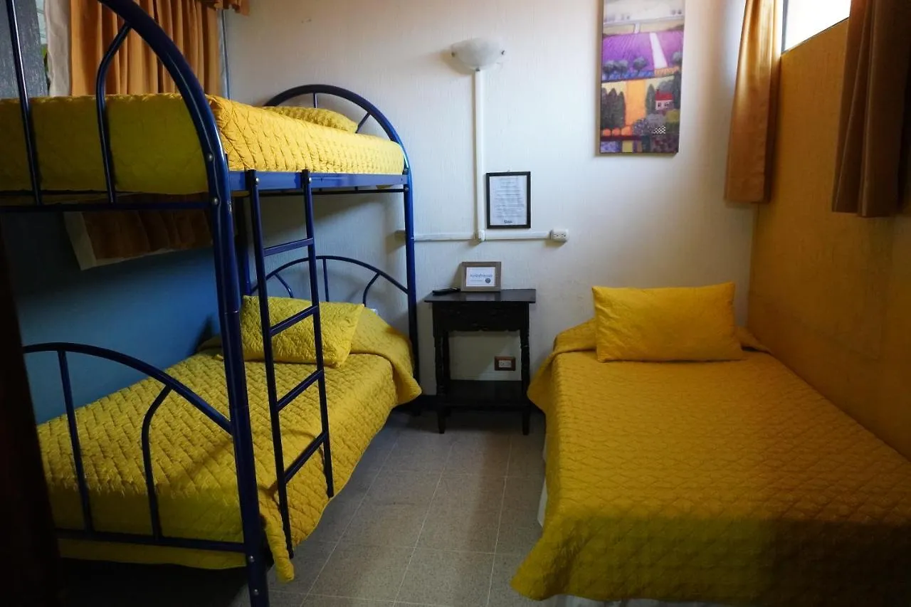 Hostal Guatefriends Hotel Guatemala City