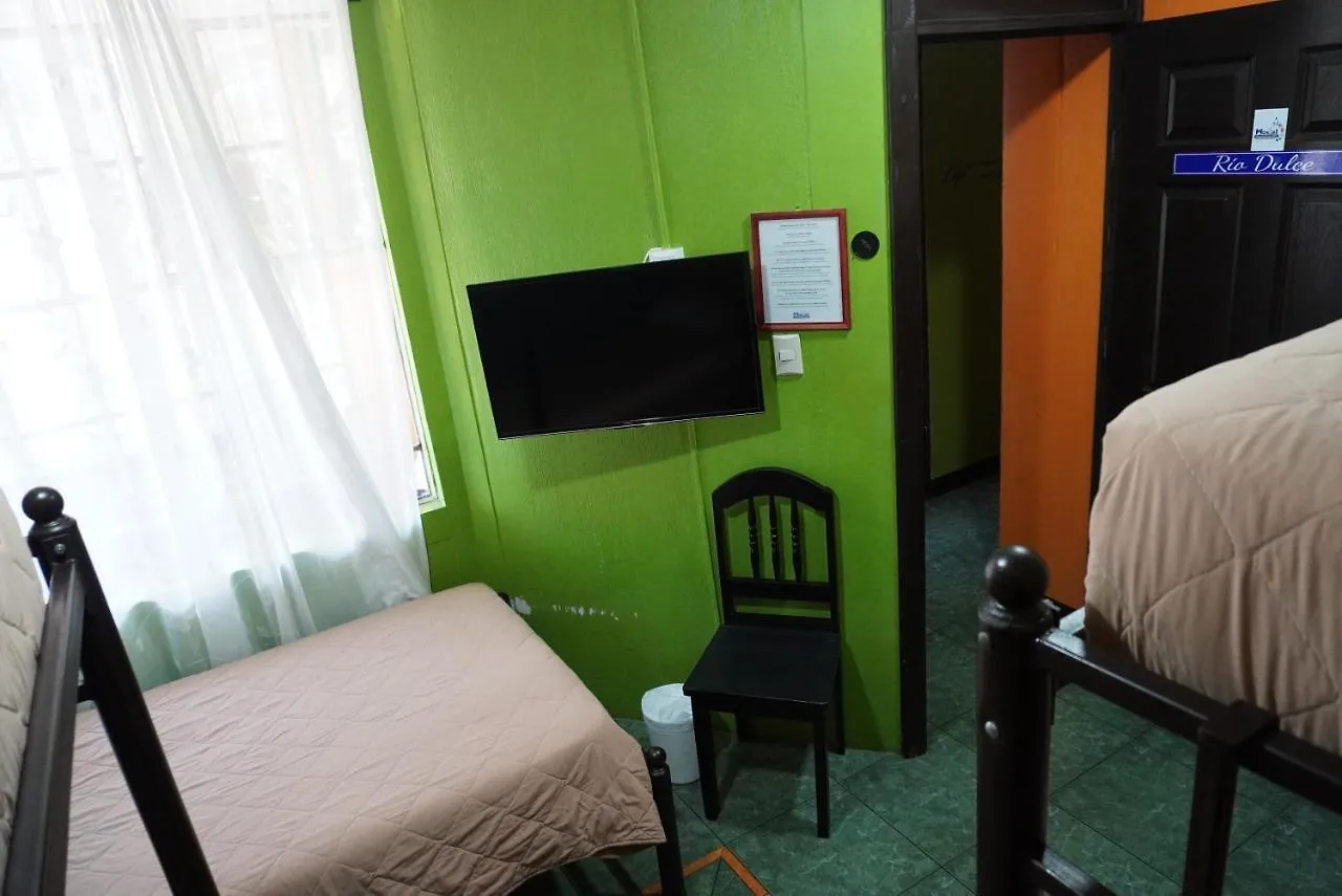 Hostal Guatefriends Hotel Guatemala City 2*,