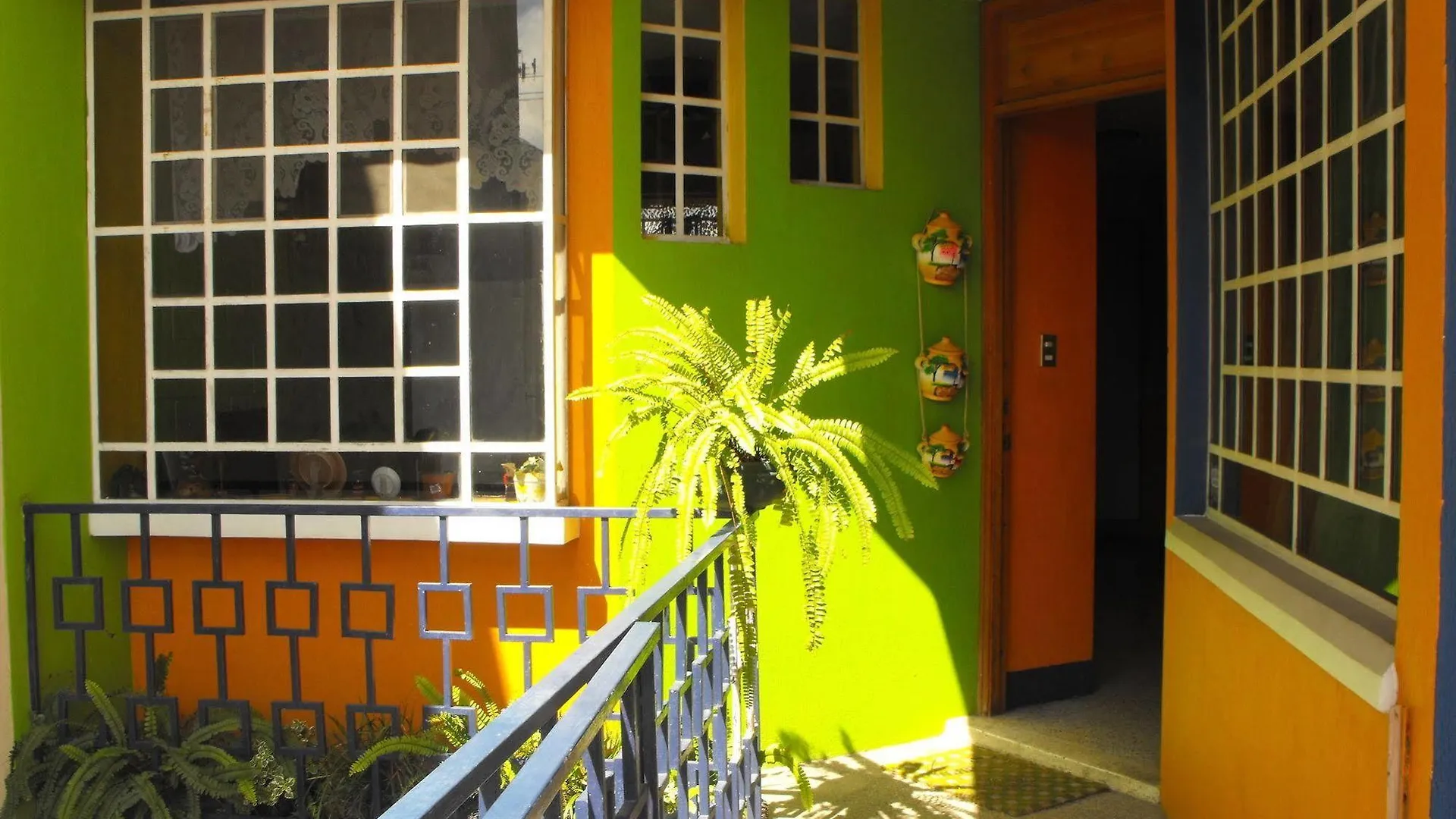 Hostal Guatefriends Hotel Guatemala City Guest house